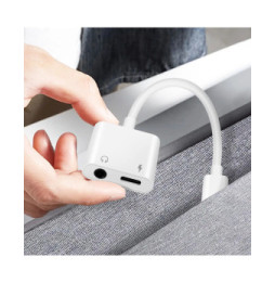 Enkay Adaptateur USB-C vers Audio Jack 3.5mm + Charge USB-C Design Compact Blanc