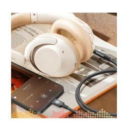 Swissten Câble Jack 3.5mm pour iPhone / iPad, Adaptateur Audio Noir 1,5m