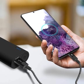 Xtorm Câble USB vers USB type C 1m Charge et Synchronisation Nylon Tressé Noir — image 4