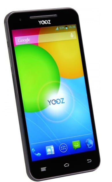 Smartphone YooZ S450 avec coque additionnelle offerte