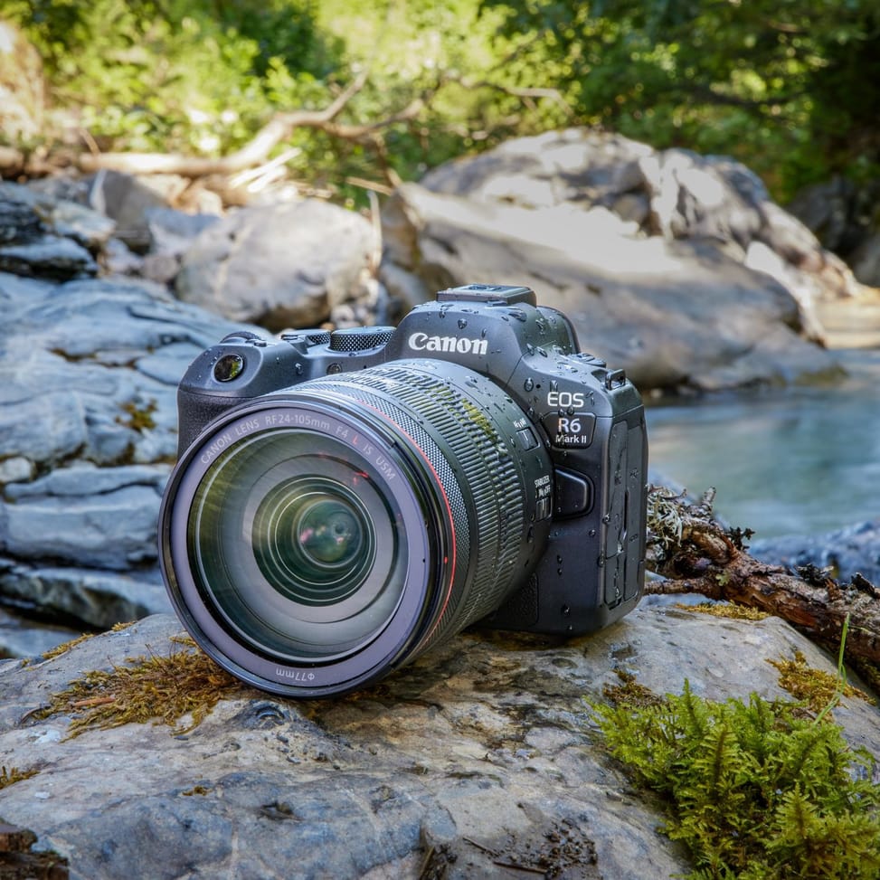 Appareil photo hybride Canon EOS R6 Mark II + objectif RF 24-105mm F4-7.1 IS STM — image 3
