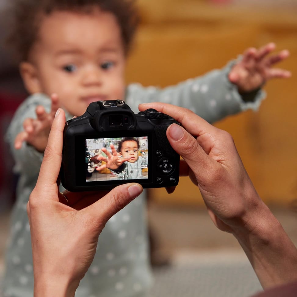 Appareil photo hybride Canon EOS R100 — image 11