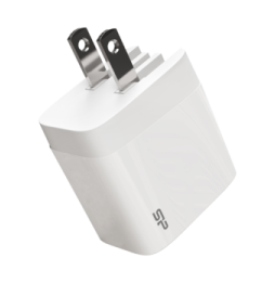 Chargeur mural 20 watts Silicon Power QM16 avec adaptateur multi-pays