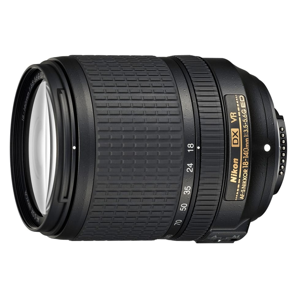 Objectif Nikon EF-S 18-140 mm f/3.5-5.6 IS