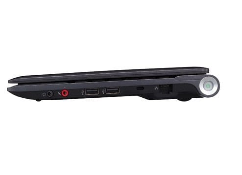 PC portable Sony Vaio VPCYB35AF/B +  sacoche VAIO DICOTA + Clé USB Sony 8GB Microvault