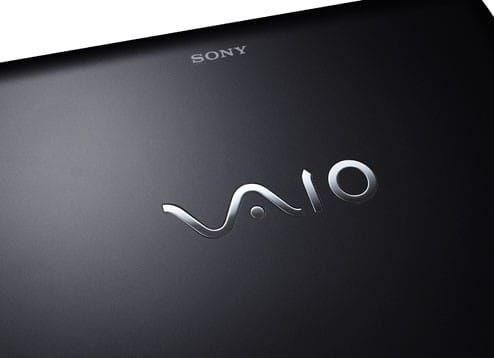 PC portable Sony Vaio VPCYB35AF/B +  sacoche VAIO DICOTA + Clé USB Sony 8GB Microvault