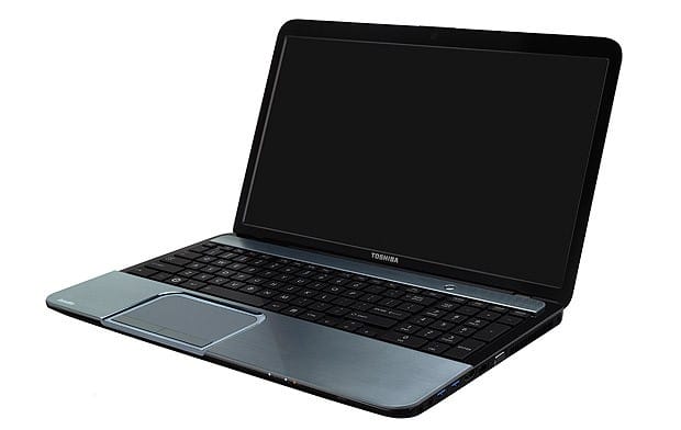 PC portable Toshiba SATELLITE L855-10W