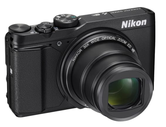 Appareil photo Nikon Coolpix S9900 - 16MP/ 30X (extensible jusqu'à 60X)