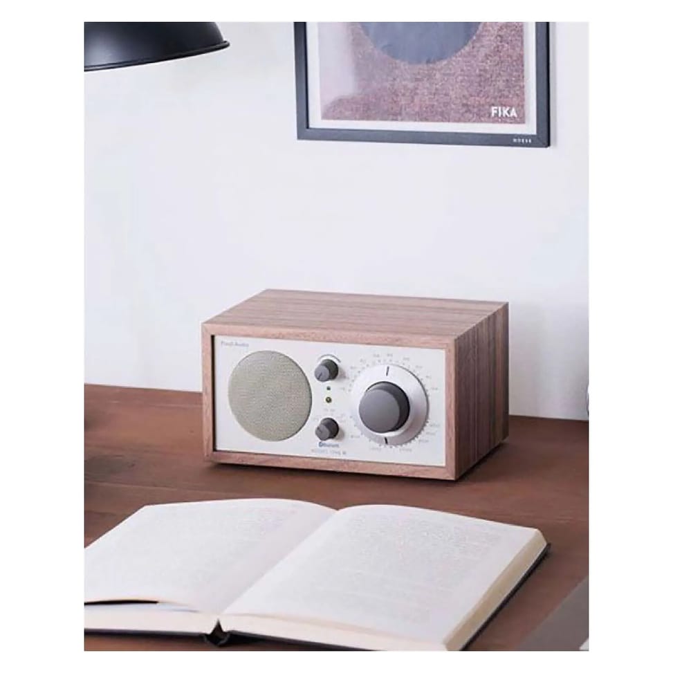 Tivoli Audio Enceinte Audio Bluetooth/Radio AM/FM/AUX Modèle One BT en Bois Marron clair — image 3