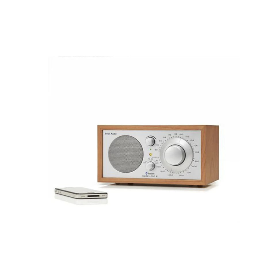 Tivoli Audio Enceinte Audio Bluetooth/Radio AM/FM/AUX Modèle One BT en Bois Marron clair — image 4