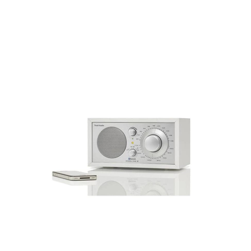 Tivoli Audio Enceinte Audio Bluetooth/Radio AM/FM/AUX Modèle One BT en Bois Blanc — image 2