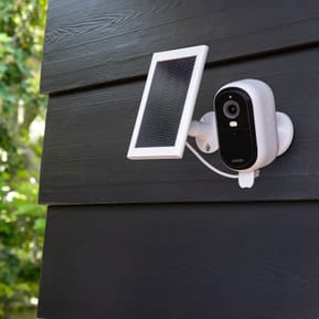 Arlo Essential 2K Outdoor + paneau solaire - Blanc (x 3) — image 3
