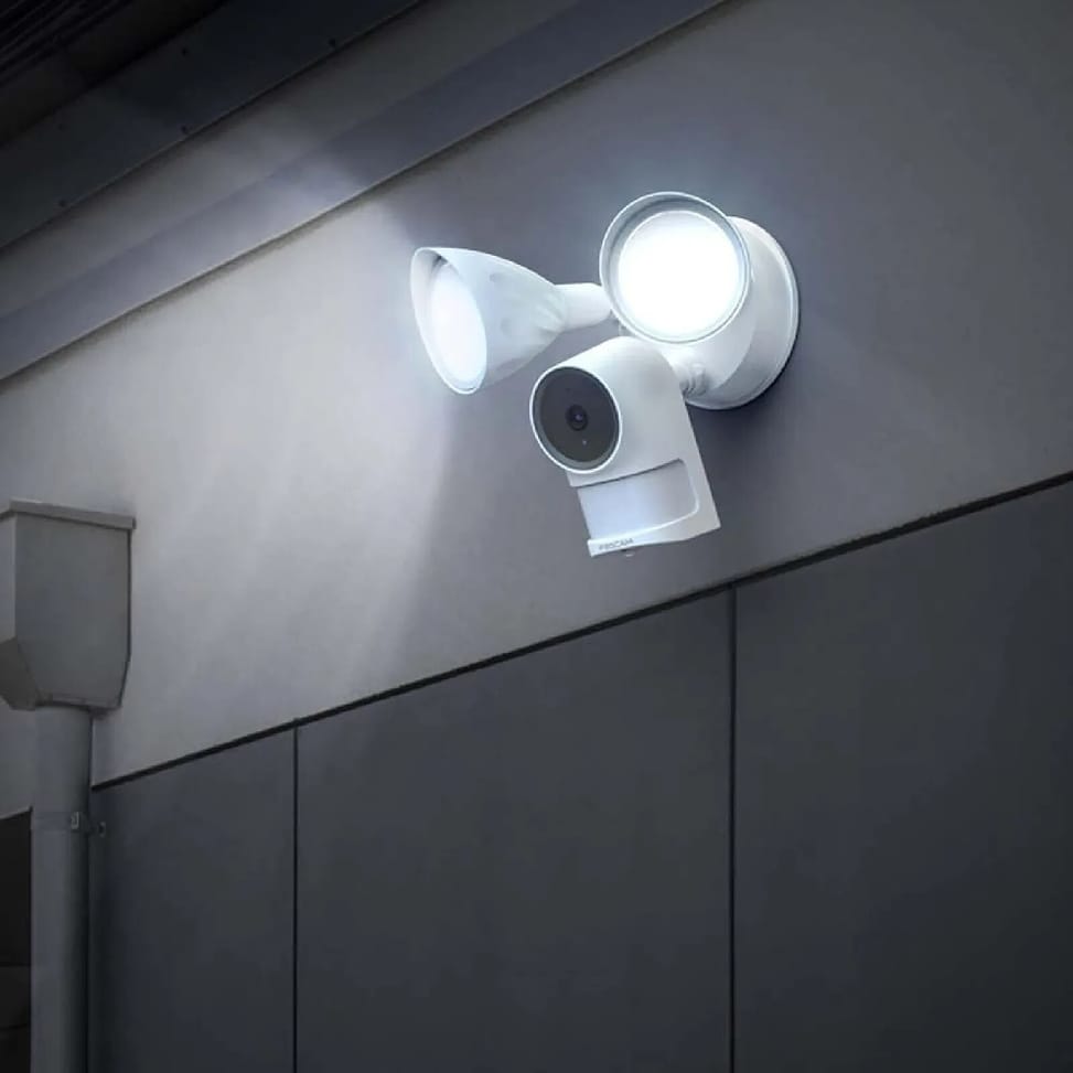 Foscam - Caméra extérieure Wifi projecteur et sirène F41 — image 4
