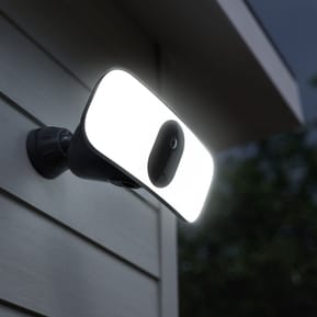 Arlo Pro 3 Floodlight - Noir (FB1001B) — image 5