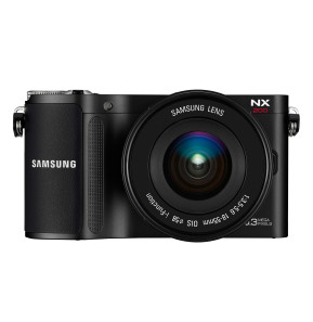Appareil photo Samsung  NX200 - 20MP (EV-NX200ZDABME)