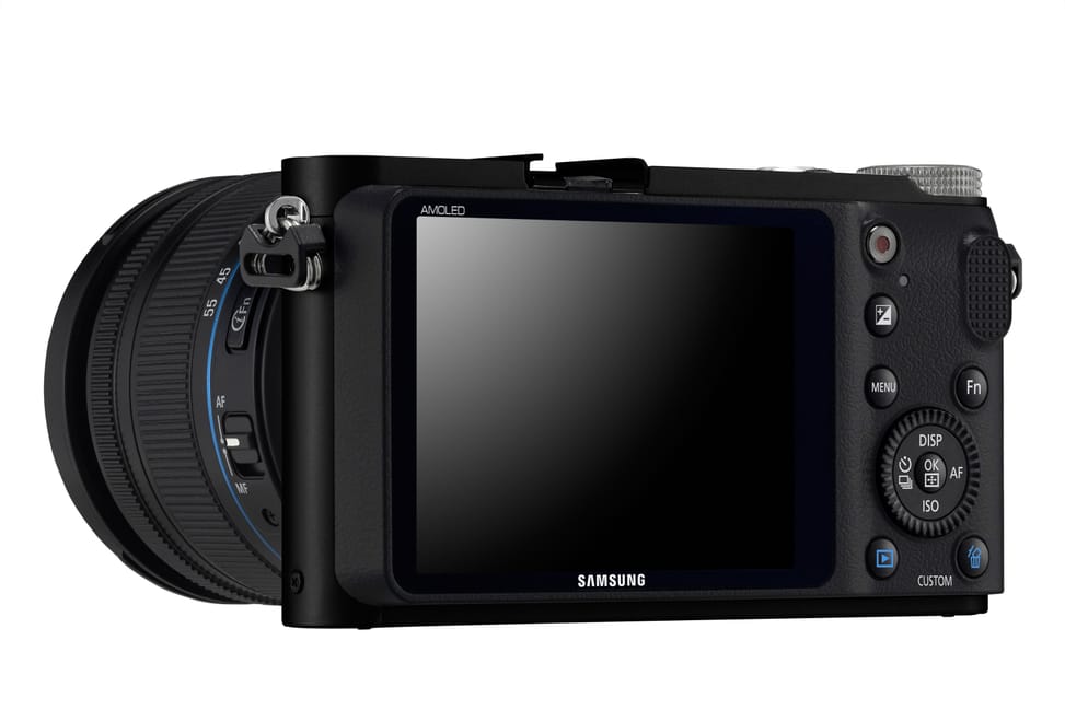 Appareil photo Samsung NX200 - 20MP (EV-NX200ZDABME) — image 8