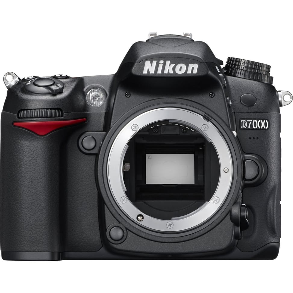 Reflex Nikon D7000 Boîtier nu