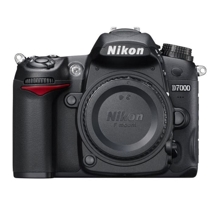 Reflex Nikon D7000 Boîtier nu