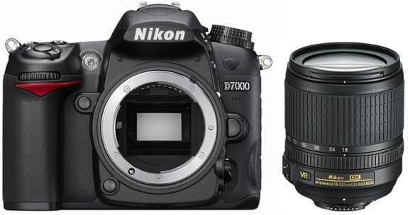 Reflex Nikon D7000 + 18-55 VR