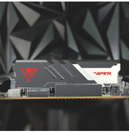 Barrette mémoire Patriot Viper Venom 16GB U-DIMM DDR5 5600 MHz CL36 - Pc Bureau (PVV516G56C36)