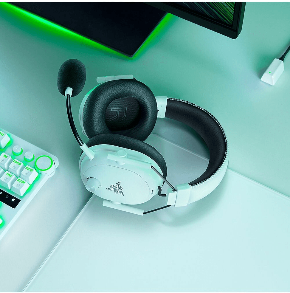 Razer BlackShark V3 Pro Bluetooth Gaming Headset White (RZ04-05400200-R3M1) — image 10