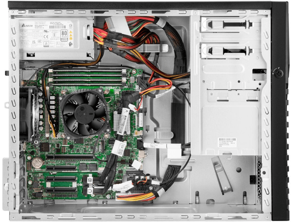 Serveur HPE ProLiant ML30 Gen11 (P71387-425) — image 3