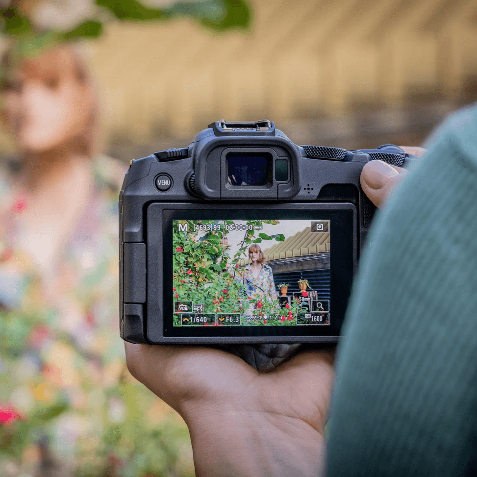 Canon EOS R8 Mirrorless Camera + RF24-105 F4-7.1 IS STM Lens (5803C095) — image 10