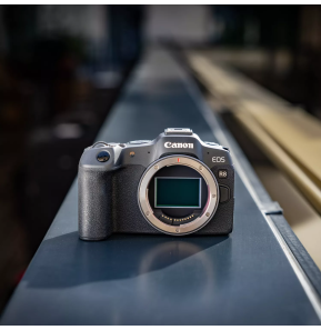 Appareil photo hybride Canon EOS R8 + Objectif RF24-105 F4-7.1 IS STM (5803C095)