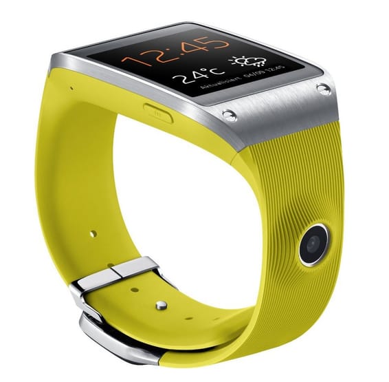 Montre connectée Samsung Gear V700 (écran sAMOLED et Bluetooth 4.0)