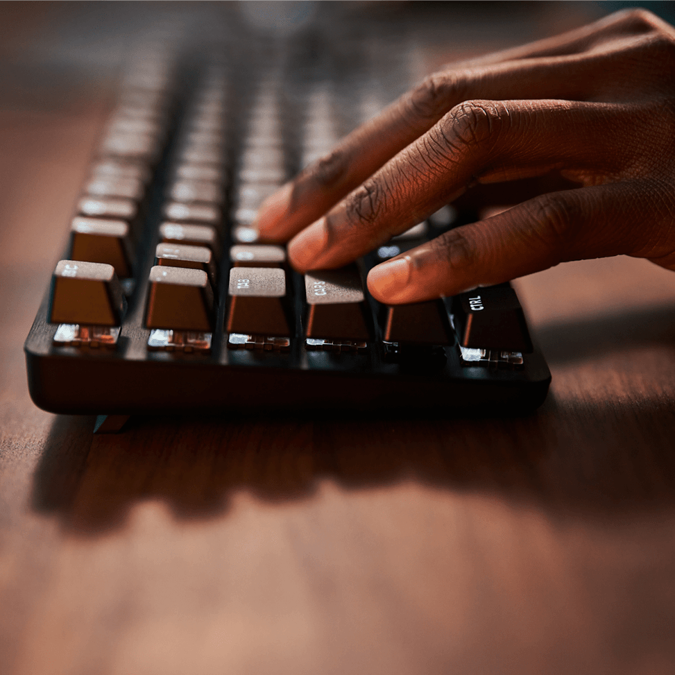 Clavier gaming filaire Logitech G413 TKL SE - Switchs mécaniques - AZERTY (920-010444) — image 6