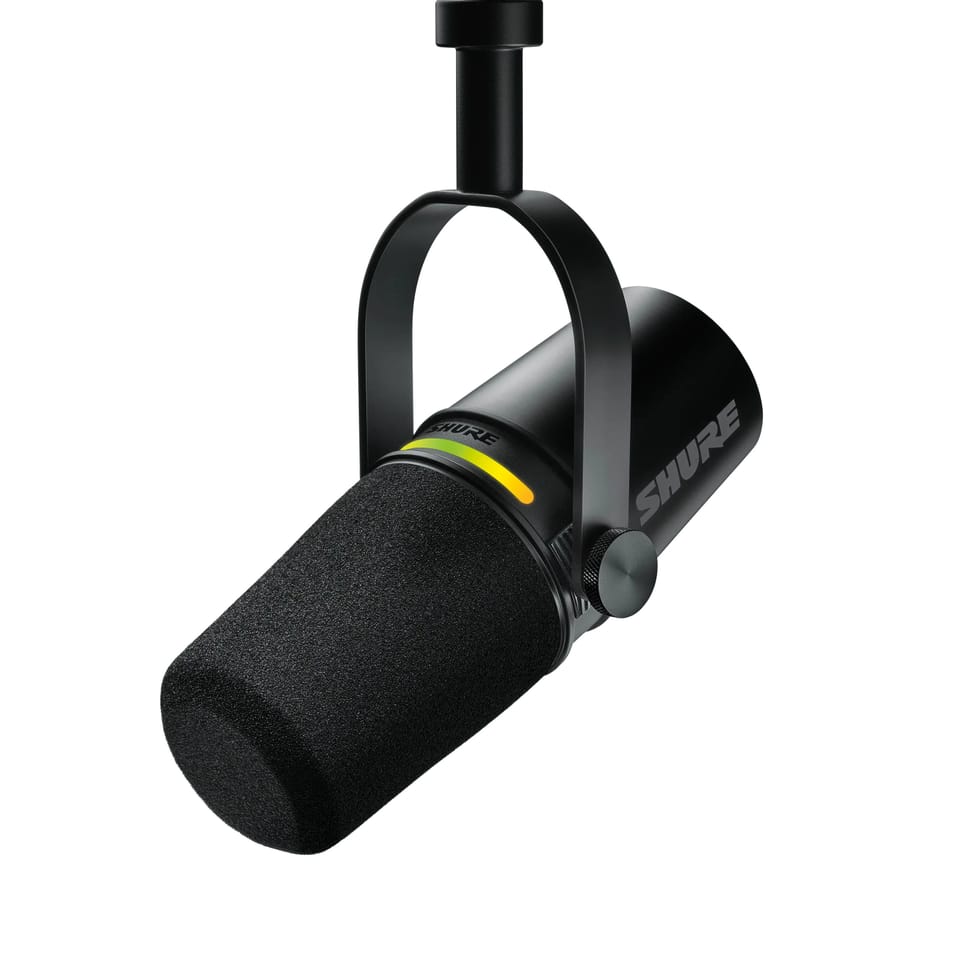 ميكروفون ديناميكي للبث Shure MV7+ — USB-C وXLR مع DSP — صورة 1