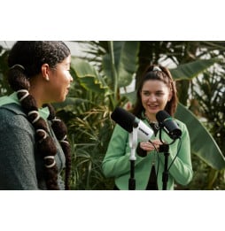 Shure MV7+