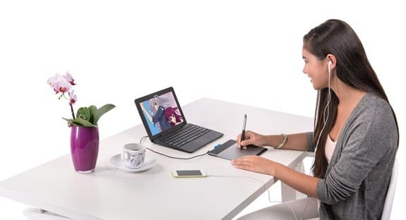 Tablette graphique Wacom Intuos Manga Pen & Touch S (CTH-480M)