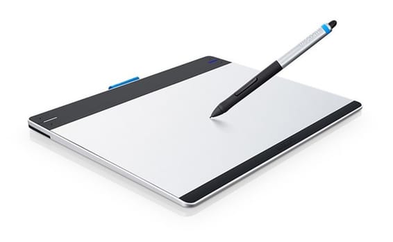 Tablette graphique Filaire Wacom Intuos Pen & Touch Creative Medium