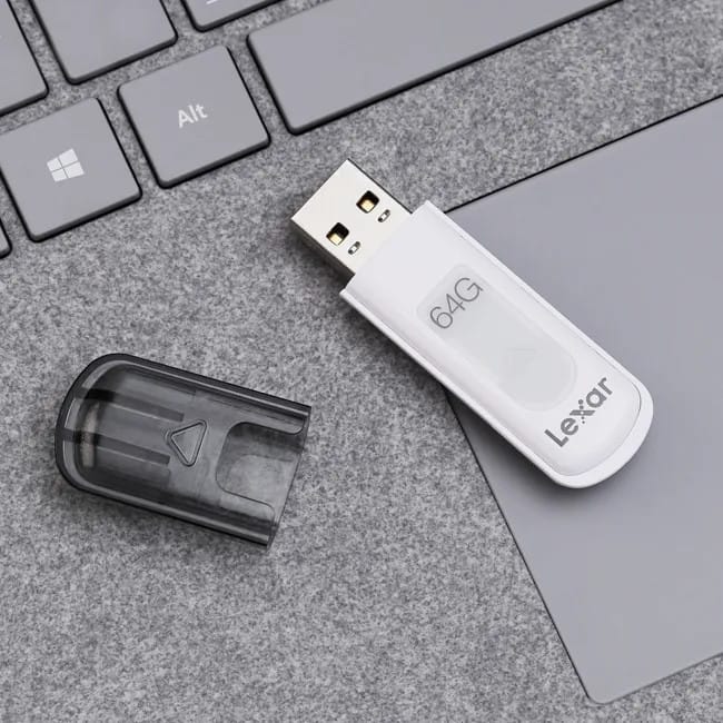 Clé USB Lexar JumpDrive V100 128 Go