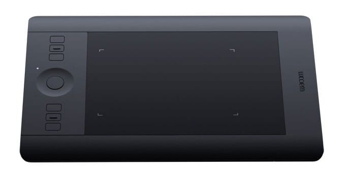 Tablette graphique professionnelle multi-touch Wacom Intuos Pro Small (PTH-451-FRNL)