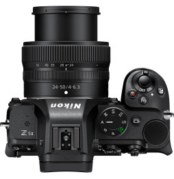 Appareil photo hybride Nikon Z5II + Objectif Nikkor Z 24-50mm f/4-6.3 (4960759920355)