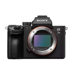 Appareil photo hybride Sony Alpha 7 III boîtier nu (ILCE-7M3)