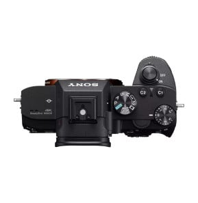 Appareil photo hybride Sony Alpha 7 III boîtier nu (ILCE-7M3)
