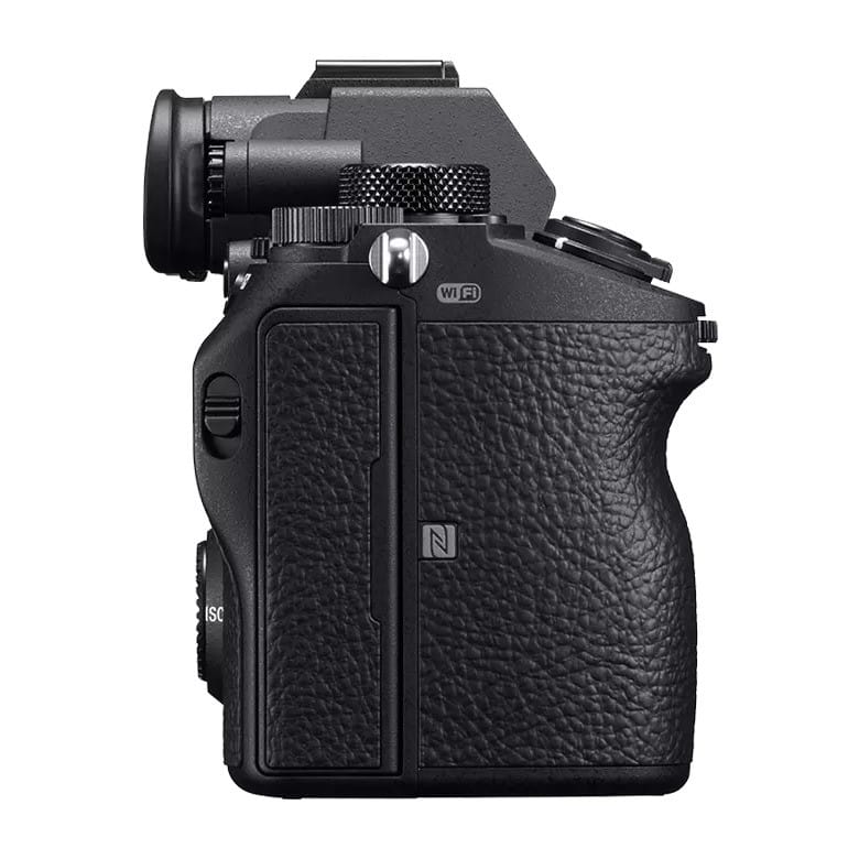 Appareil photo hybride Sony Alpha 7 III boîtier nu (ILCE-7M3)