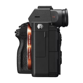 Appareil photo hybride Sony Alpha 7 III boîtier nu (ILCE-7M3) — image 5
