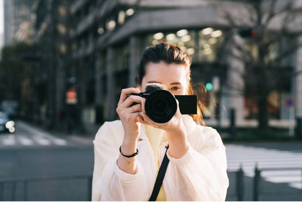 كاميرا بدون مرآة Sony ZV-E10 + عدسة 16-50mm F3.5-5.6 OSS (4548736166967) — صورة 12