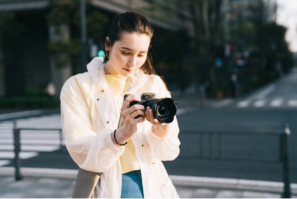 كاميرا بدون مرآة Sony ZV-E10 + عدسة 16-50mm F3.5-5.6 OSS (4548736166967) — صورة 13