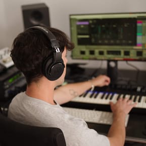 سماعة رأس استوديو مغلقة للمراقبة الصوتية Audio-Technica ATH-M20X — صورة 7