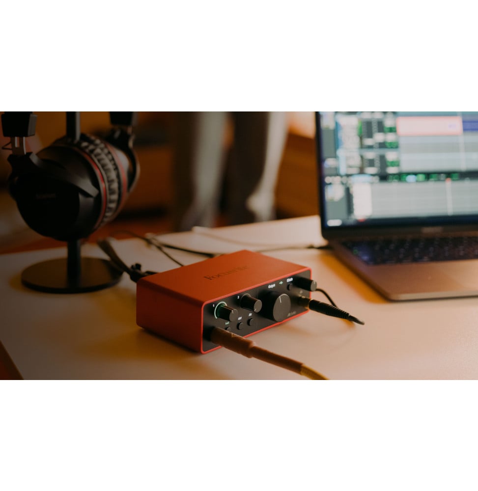Interface audio USB-C Focusrite Scarlett Solo 4e génération - 1 préampli micro, entrée guitare – vue 6