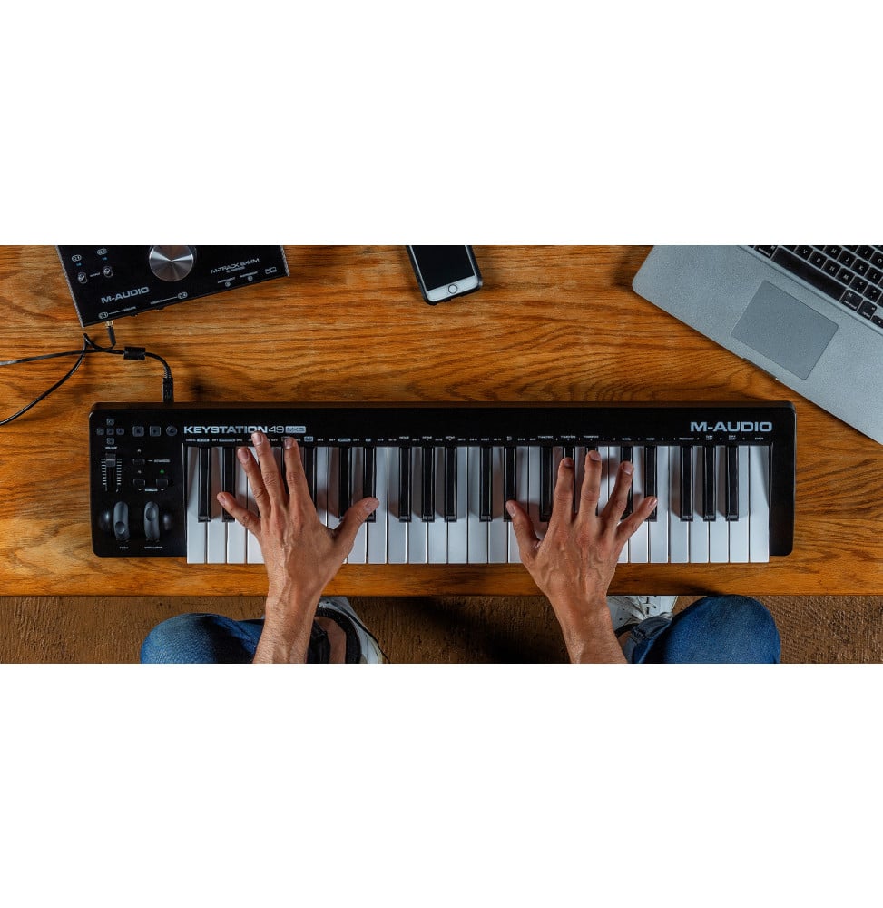 Clavier maître USB-MIDI M-Audio Keystation 49 MK3 - 49 touches dynamiques, molettes et transport – vue 5
