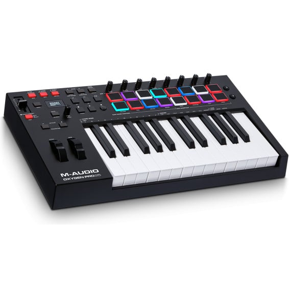 لوحة مفاتيح تحكم MIDI من M-Audio Oxygen Pro 25 - 25 مفتاحًا نصف مثقل، 16 وسادة RGB، شاشة OLED
