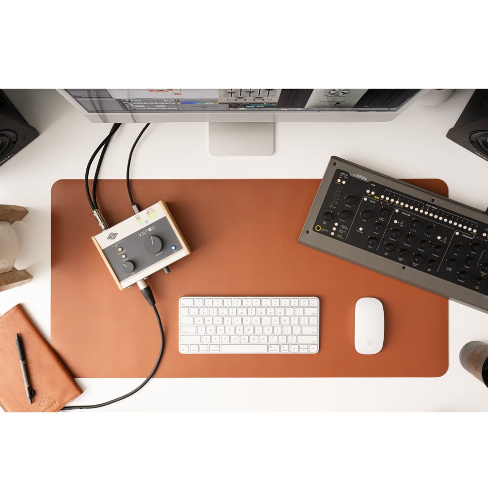 Universal Audio Volt 176 USB Audio Interface - 1 Input, Vintage Preamp and 76 Compressor (VOLT176) – view 6