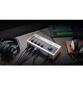 Interface audio USB Universal Audio Volt 476P - 4 préamplis, mode Vintage et compresseur 76 (VOLT476P) — image 4