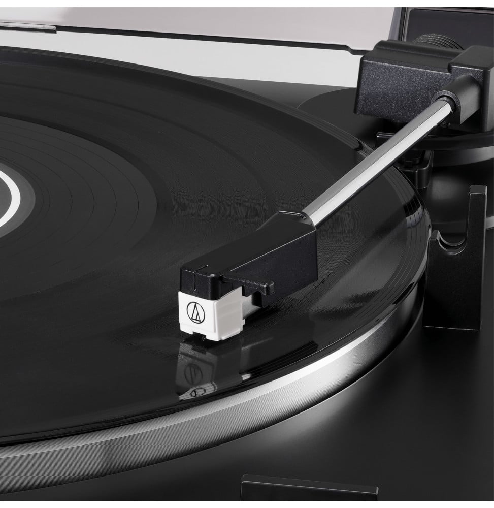 Platine vinyle automatique Audio-Technica AT-LP60X - préampli phono intégré, entraînement par courroie, noire (AT-LP60X-BK) – vu